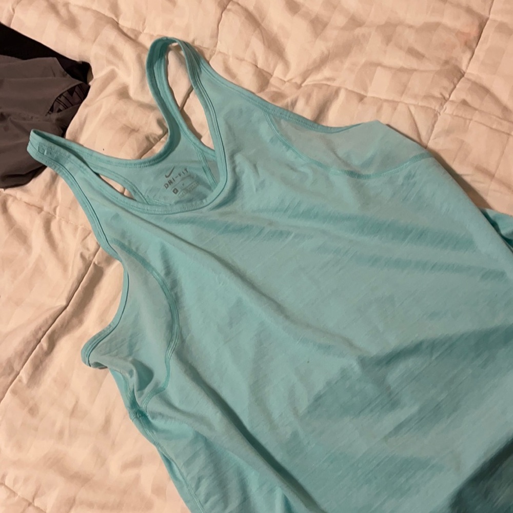 Nike tank